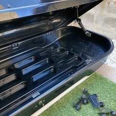 ルーフボックスとルーフキャリア