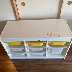 おもちゃ収納ボックス　IKEA　TROFAST