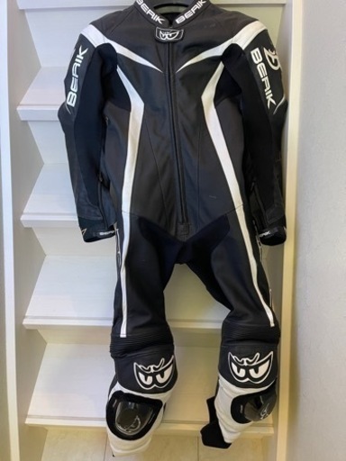メンズ BERIK Racing Suit LS1-10417-BK Black/White Berick Racing Suit Size: 48 2019