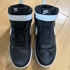 NIKE   22センチ　　スニーカー