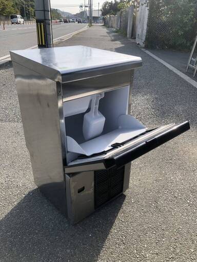 ホシザキ製氷機25L 2011年IM-25M