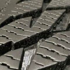 nokian HAKKAPELIITTA R3 SUV 245/45R20 20インチ スタッドレス 4本 18