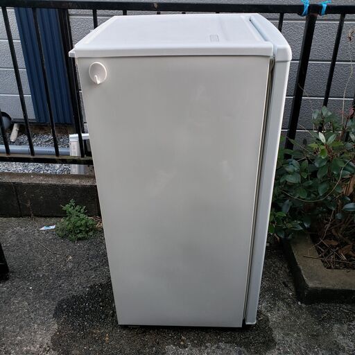 冷凍庫 100L 2009年製 JF-NU100B ハイアール 1ドア ホワイト 白 100 