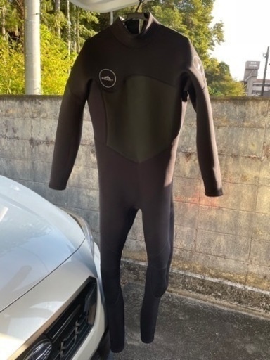 ウェットスーツ