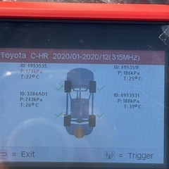UX C-HR VRX2 215/60R17 スタッドレス　レクサス　TPMS UX C-HR VRX2 215/60R17 スタッドレス レクサス TPMS