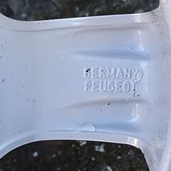 プジョー5008［T8］純正16インチアルミホイール4本セット［7J +29 PCD108 4H / 215/55R16 / センターキャップ付属］♪