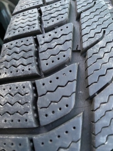 スタッドレスタイヤホイール 225/70 R16 - あきる野市