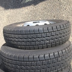 箱バン軽トラ用スタッドレス4本バリ山中古