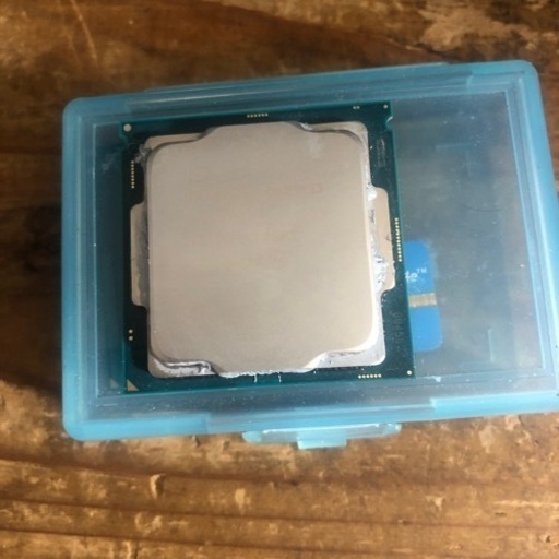 【中古】デスク用CPU(8世代i3)