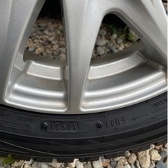 スタッドレスタイヤ4本セット　アルミホイール付き　中古　