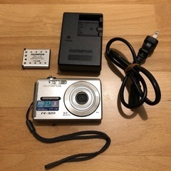 オリンパスFE-320 デジタルカメラ