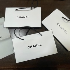 CHANELのショッパー3枚