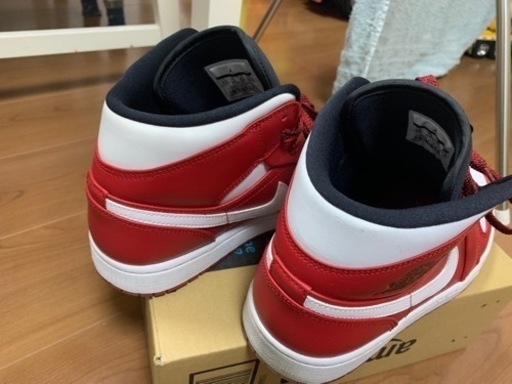 NIKE エアジョーダン1 mid 26.5センチ まもなく受付終了予定