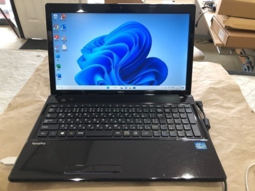 NEC 15型ノートパソコン　VERSAPRO  i3 8GB SSD 240