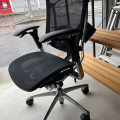 オカムラ　コンテッサ  CM31AB  FBH1  メッシュ　ブラック