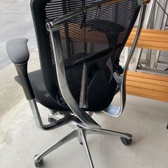 オカムラ　コンテッサ  CM31AB  FBH1  メッシュ　ブラック