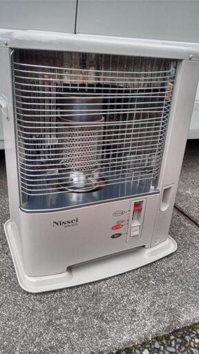 石油ストーブ　ニッセイ　2001年製