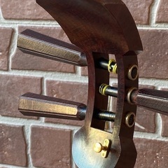 最高級 K18 金細 津軽三味線 トチ紅木 子持ち綾杉胴 極太糸巻 太棹 ハードケース付 検 義太夫コレクター所蔵品 