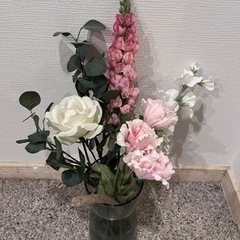IKEA 花瓶＆造花