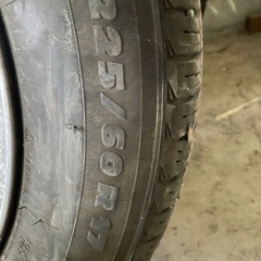 ミシュラン  スタッドレス　　225/60-17インチ　ベンツ用　アルミホイール付き　4本