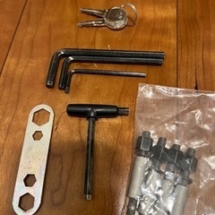 スーリー　THULE ベースキャリヤ　ウイングバーセット