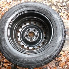 ダンロップ　DSX-2  　8ミリ前後有 　205/65R15　 15×6JJ ハブ径64 114.3　ホンダ車等 手渡し可 佐野市