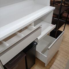 20美品 食器棚(税込み)