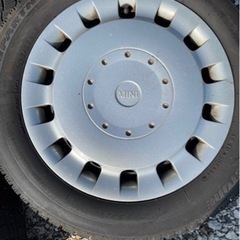 値下げしました！スタッドレスタイヤ175/65 R15、BMWミニクラブマン、純正ホイール付き