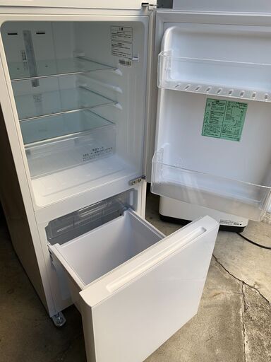 ハイセンス 冷蔵庫☺23区及び周辺地域に無料で配送、設置いたします(当日配送も可能)♡ HR-G13B-W 2020年製♡HSS016