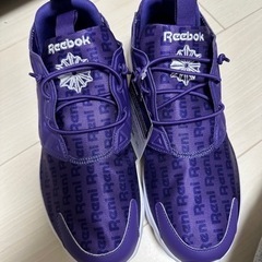 ももクロ×Reebok スニーカー