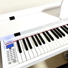 電子ピアノ　超美品　使用期間1週間　ほぼ未使用　オススメです！