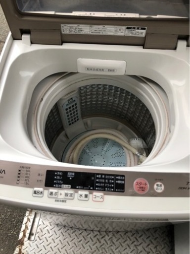配送可能　AQUA アクア AQW-GV700E(W) [全自動洗濯機 ガラストップシリーズ 7kg ホワイト]