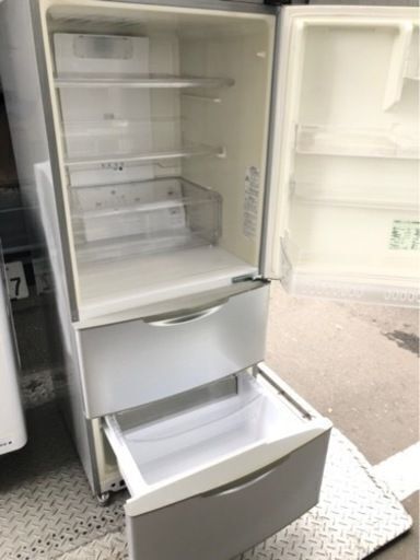 配送可能 AQUA アクア AQR-261B S [冷凍冷蔵庫 (264L・右開き） 3ドア