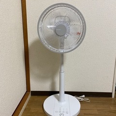 TOSHIBA扇風機、東芝　白　美品