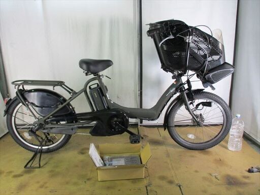 C377★整備済み　中古電動3人乗り自転車★【ヤマハ　PASkiss 　20インチ 　カーキ　8.7Ah　充電器新品！】