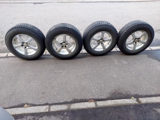 215/70　R16　ブリヂストン　ブリザック　DM-V2　バリ山2017年製　スタッドレス　ホイール（5穴）おまけ　アウトランダー　BRIDGESTONE　BLIZZAK