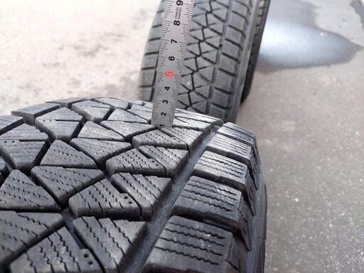215/70 R16 ブリヂストン ブリザック DM-V2 バリ山2017年製 215/70 R16 ブリヂストン ブリザック DM-V2 バリ山2017年製