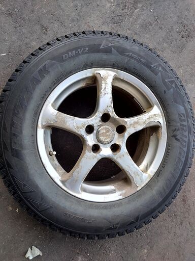 215/70　R16　ブリヂストン　ブリザック　DM-V2　バリ山2017年製　スタッドレス　ホイール（5穴）おまけ　アウトランダー　BRIDGESTONE　BLIZZAK