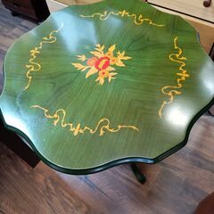 ITALY　象嵌コーヒーテーブル　サイズ（約）幅５４×奥５４×高６０　　■近隣配送無料 買取GO‼　栄和店 ITALY 象嵌コーヒーテーブル サイズ（約）幅54×奥54×高60 □近隣