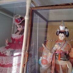 フランス人形と日本人形