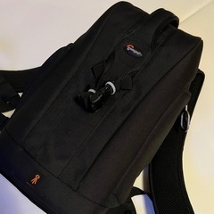 Lowepro カメラバッグ