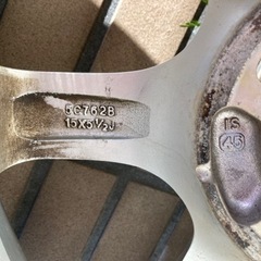 2021年の中古スタッドレス 175/65R15 ホイル付きまだまだ使えます