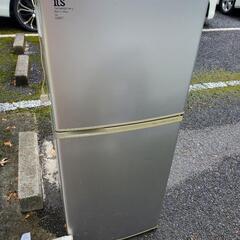 sanyo 137L 冷蔵庫。