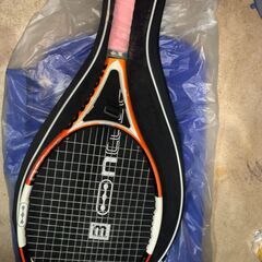 ウィルソン硬式テニスラケット（使用品）