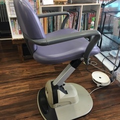 美容椅子　電動昇降台