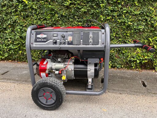 ブリッグス アンド ストラットン発電機インバーター (Briggs and Straton 7000 Watt Elite Series Generator)