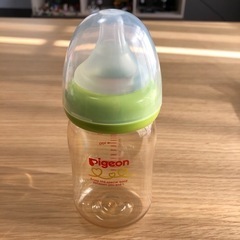 ピジョン　プラスチック哺乳瓶　160ml 黄緑