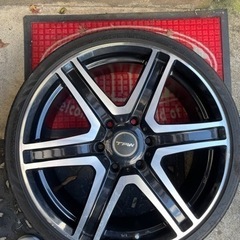 ハイエース　20インチ　6穴　ホイール