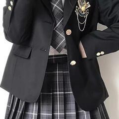 交渉中　小学校卒業式用の女子スーツ