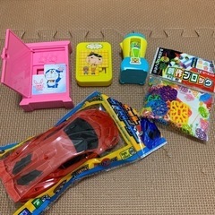 ハッピーセットのおもちゃ　ドラえもん　しまじろう　おしりたんてい